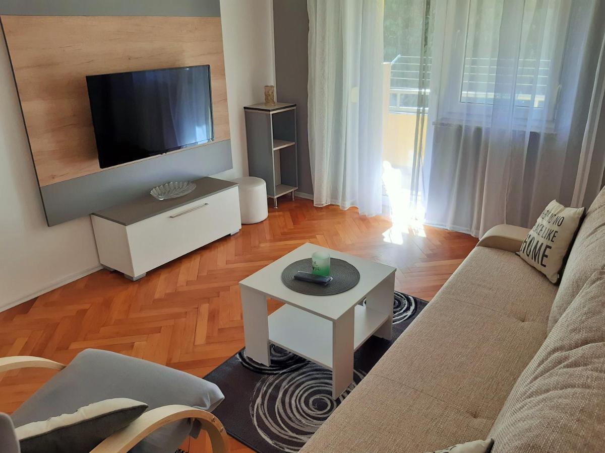 Apartmán Bright & Cozy Pula Exteriér fotografie