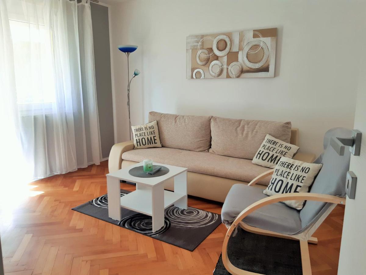 Apartmán Bright & Cozy Pula Exteriér fotografie