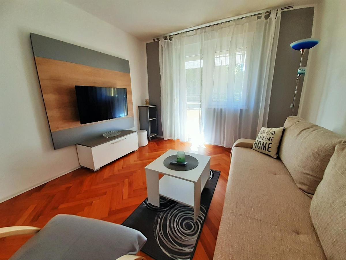 Apartmán Bright & Cozy Pula Exteriér fotografie